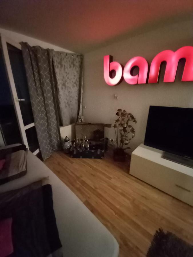 Tolle Private 2-Zimmer Wohnung Im Szene Bezirk Berlin-Friedrichshain Eksteriør billede